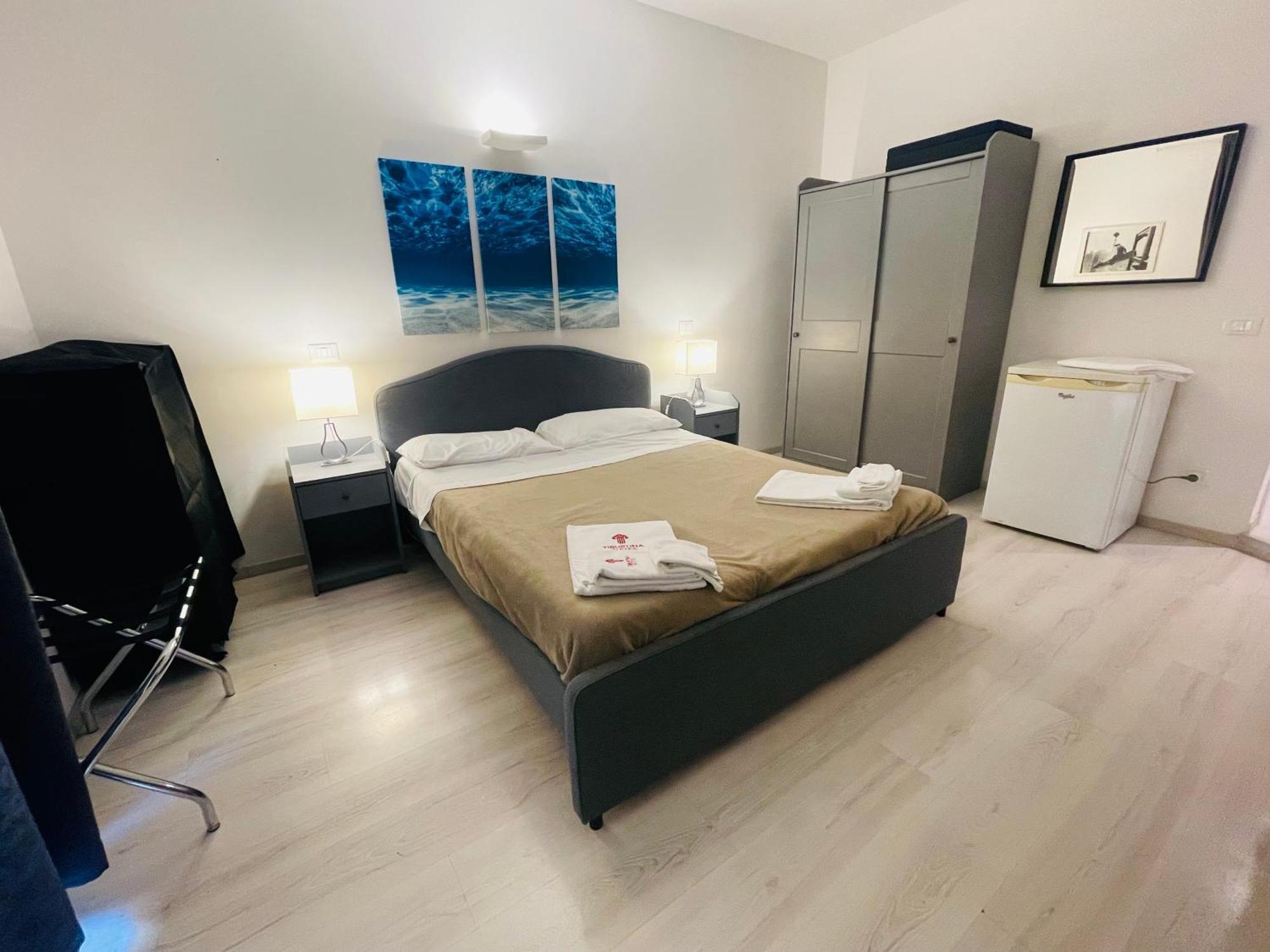 Tiburtina Suites, Roma Ngoại thất bức ảnh