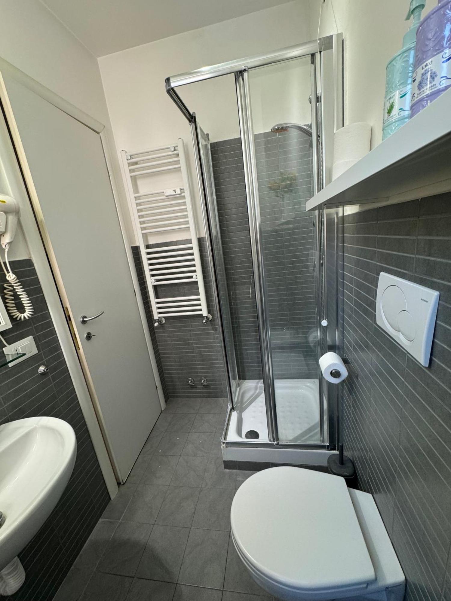 Tiburtina Suites, Roma Ngoại thất bức ảnh