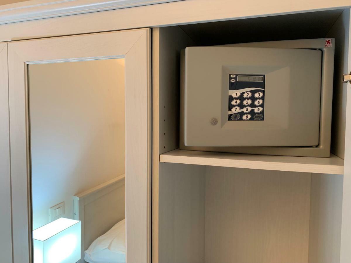 Tiburtina Suites, Roma Ngoại thất bức ảnh